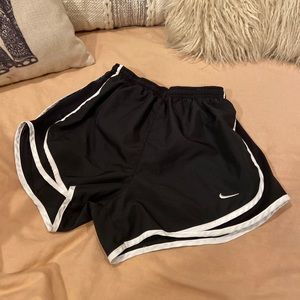 Nike Women's Dry Tempo Core Running Shorts Small